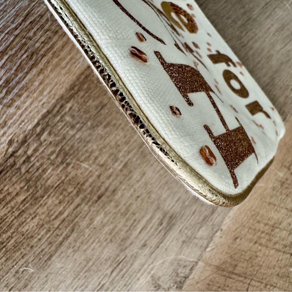 Coach Poppy “Made For Me By Coach” Large Wristlet Style 43776 - Picture 4 of 14
